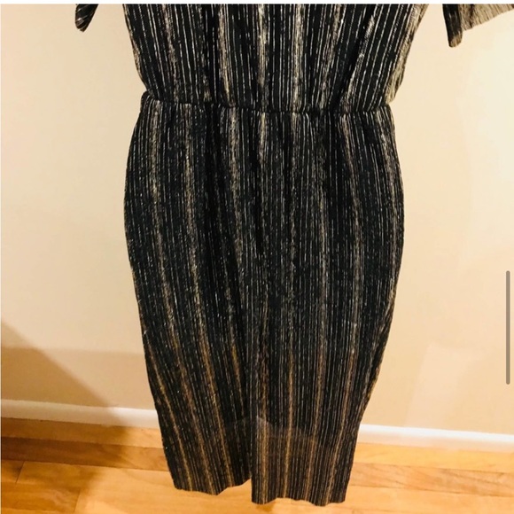 Nordstrom All in Favor Dolman Plisse Midi Dress - Picture 6 of 10